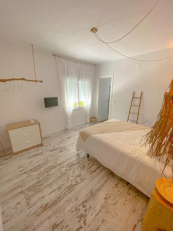 Alma Zahora Hotel Барбате Екстериор снимка